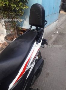 SANDARAN SENDERAN VARIO 125 150 NEW VARIO OLD VARIO LED SANDARAN JOK