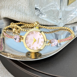 Small Heart Shaped Bangle Bracelet Watch For Women Original Stainless Steel Adjustment Strap Retro Fashion Womens Casual Watches No Tarnish