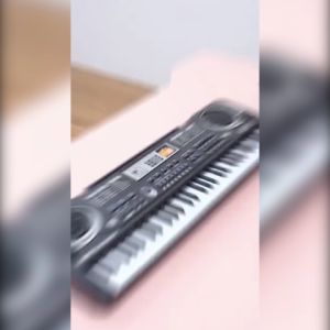 Benston เปียโนอิเล็กทรอนิกส์ 61 ปุ่ม เด็กเริ่มต้นมัลติฟังก์ชั่นสอนเปียโนอิเล็กทรอนิกส์ของเล่นเด็ก พร้อมไมโครโฟน