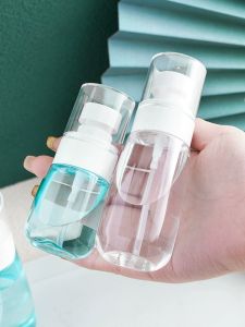 Portable Mini Spray Bottle for Facial Hydration Travel Size Alcohol Sprayer Empty Bottle Filling Tool Compact Plastic Design