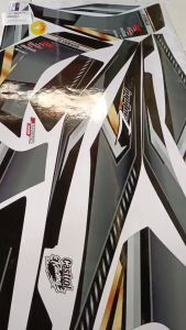 Desain Sticker Motor Unik: Sticker Striping Variasi Yamaha Jupiter Z Robot