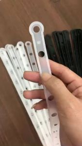 [HCM] 10 Sợi Dây nhựa mix phối đồ dây lạt nhựa treo bộ đồ dành cho cửa hàng thời trang quần áo -Randy