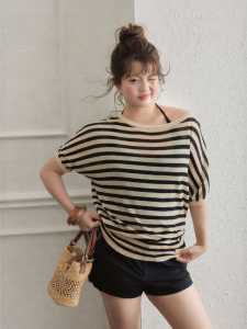 JULULOOK | Bộ Áo Thun Sọc Màu Khối và Quần Short Dây Đeo Plus Size