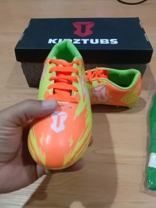 KIDZTUBS Sepatu Sepak Bola Anak Laki Laki Size 28 29 30 31 32 33 34 35 36 37 KDZ1446120324
