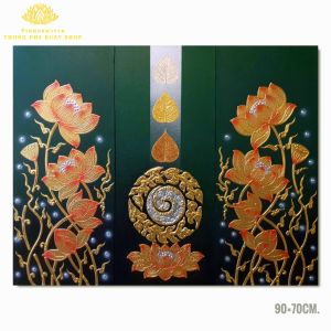 ภาพชุดดอกบัวทองไล่สี พื้นสีเขียว 1ชุด3ชิ้น รูปแขวนกรอบลอยดอกบัวสวย ภาพติดผนังตกแต่งบ้าน ภาพวาด