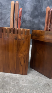 ที่เสียบมีด ที่เก็บมีดไม้สักอเนกประสงค์ ที่ปักมีด แข็งแรง ทนทาน ทำจากไม้สักแท้ ลวดลายสวยงามตามธรรมชาติ