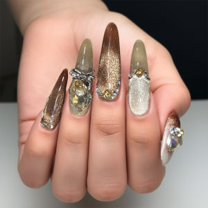 10pcs Milk Cheese Color Fake Nails with Star Zircon Square Diamonds Reusable Press on Nails for Women Daily Wear Party Wedding