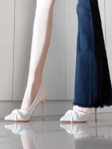 Elegant Folded High Heels in Light Beige with Pointed Toe And Thin Stiletto for Autumn Season Fashionable Single Shoes