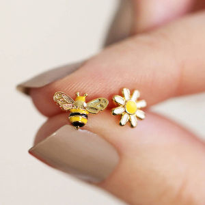 Huitan Bee and Flower Cute Stud Earrings Yellow Enamel Animal Earrings Fancy Gift Statement Jewelry for Women Wholesale