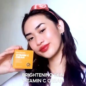 VIBRANT GLAMOUR Nature Vitamin C Face Cream: Whiten, Brighten, Moisturize, and Fade Dark Spots and Freckles