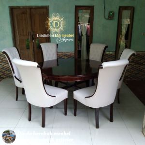 MEJA MAKAN BUNDAR KAYU JATI SET 6 KURSI MEJA KURSI MAKAN MODERN BERKUALITAS