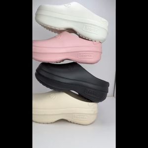 【ลด 1 ไซส์ก่อนสั่งซื้อ】BEING รองเท้าแตะ รองเท้าหัวโต รองเท้าผู้หญิง กันลื่น พื้นหนา 6 CM.  (SH-2)