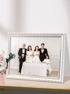 European-Style Family Photo Frame Customized 12 16 24 30-Inch Photo Printing and Enlarged Wall Hanging
