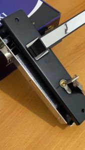 HANDLE GAGANG KUNCI PINTU RUMAH HITAM DOFF TEBAL MINIMALIS / GAGANG PINTU RUMAH GAYA EROPA TEBAL 2MM