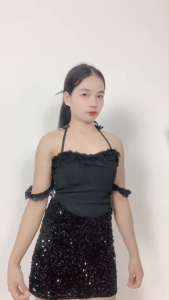 ชุดสองชิ้นบอดี้สูทลูกไม้ผ้าคุณภาพพรีเมียม เข้าคู่กับกระโปรงเอวสูงสวยหวาน สไตล์ฝรั่งเศส เพิ่มเสน่ห์อย่างมีระดับ