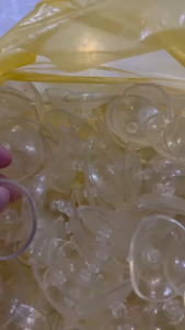 Nút hít kính | miếng nhựa | núm nhựa cao su hít kính kê mặt bàn giá cho 1 cái