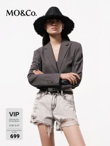 MO&Co. | High Ratio Merino Wool Fine Short Box Stripe Suit Jacket