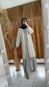 Cardi Brukat by Violet