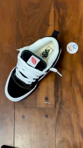 SEPATU VANS KNU SKOOL BLACK AND WHITE SNEAKERS FOR MEN AND WOMEN 100% PREMIUM SNEAKERS PRIA WANITA SEKOLAH SD SMP SMA KULIAH KERJA BERKWALITAS TERBARU TERMURAH KEKINIAN TRENDI MASA KINI