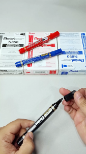 ปากกามาร์คเกอร์ รุ่น N850 หัวกลม PERMANENT จาก Pentel / ด้าม