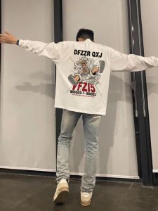 เสื้อยืดคอกลมแขนยาวผ้าฝ้ายแท้สไตล์ย้อนยุคสไตล์อเมริกันสำหรับผู้ชาย ทรงหลวม คอกลม แฟชั่นฤดูใบไม้ร่วง ปิดก้น