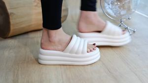 Midsummer รองเท้าแตะเสริมส้น ยางชนิดพิเศษ นุ่มน้ำหนักเบา 2.5 นิ้ว สูง 20 กิโล