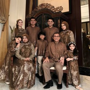 Couple Gamis Lebaran - Couple Gamis - Couple Kemeja - Baju Couple Lebaran - Family Set - Sarimbit Lebaran - Gamis Hitam - Dress Hitam