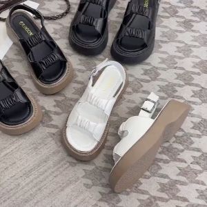 ส่งจากไทย ส่งเร็ว รุ่นR32 รองเท้าแตะแฟชั่นผู้หญิง รองเท้าแตะส้นสูง รองเท้าน่ารักใส่สบาย สไตล์เกาหลี สายรัดปรับระดับได้ น้ำหนักเบาใส่สบาย