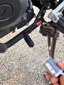 1 Vỏ Bọc Cần Số Xe Máy Bằng Silicon Chống Trượt Tăng Độ Bám Chống Dơ Giày Dép Đa Năng Tiện Lợi Cho Xe Máy