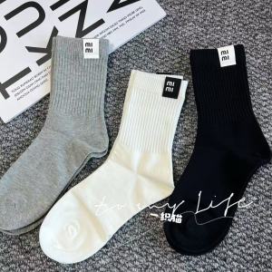 ถุงเท้าผ้าฝ้ายแท้สไตล์มิว ปักมือ แฟชั่นฤดูใบไม้ร่วง ระบายอากาศได้ดี รองเท้าลำลองสำหรับกลางแจ้ง ถุงเท้าสั้น ผู้หญิง