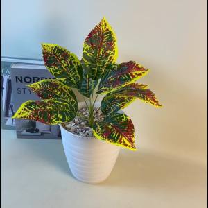 Daun Keladi Hias Artificial Plan Tanaman Bunga Dekorasi Ornamen Plastik Pajangan Ruang Tamu PBP216