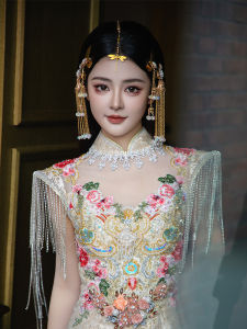 คลิปผมรูปดอกไม้ทองสุดหรูสำหรับผู้หญิง หมวกแต่งหน้าเจ้าสาว จี้ตกแต่งผม สไตล์จีนใหม่ ต่างหูแฟชั่น วัสดุอื่นๆ