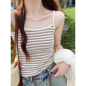 เสื้อกั๊กสายเดี่ยวสั้นแขนกุดสไตล์เกาหลีสำหรับผู้หญิงในช่วงฤดูร้อนปี 2025 เสื้อยืดแฟชั่นสำหรับสาวฮอต เสื้อผ้าทำงานแบบลำลอง