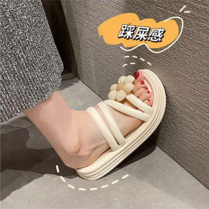 Internet Hot Slippers Ladies New Summer Outwear Fairy Style Shit Feeling Seaside Beach Shoes Non Slip Soft Bottom Sandals