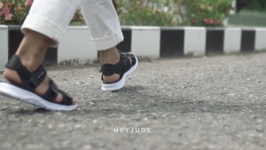 Heyjude Black & White Sporty 03 Sandal Casual Pria & Wanita