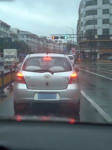 Retractable Car Rear View Mirror Wiper & Portable Glass Window Cleaning Tool