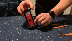 Finger Chopper - Alat Sulap Cut Finger Potong Jari - Toko Sulap Kenzi - KZ059