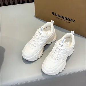 New Korean Aesthetic Women's Rubber Shoes - Breathable Summer Sneakers Versatile Lightweight Thick Bottom White Sapatos for Women Add One Size 359