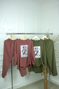 PabrikBaju STYLE SET Bahan CRINKLE APLIKASI SABLON (REALPICT) Setelan Wanita Jumbo Ukuran M L XL XXL