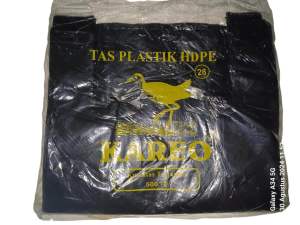 PLASTIK KRESEK UKURAN 28 isi 100 lembar