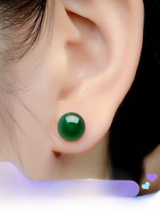 Elegant Green Earrings for Women 925 Sterling Silver Hypoallergenic Fashionable Versatile Jewelry Lightweight Luxury