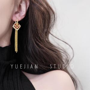 Elegant Gold Chain Floral Earrings & Chinese Style Enamel Mosquito Coil Tray Clip-Ons: A Guide to Retro Court Fashion Accessories