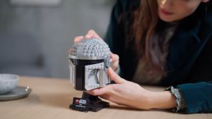 (BrickBang) 75328 LEGO Star Wars Helmet Collection The Mandalorian Helmet 18+