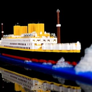 1878pcs Titanic Model Blocks Building Set Toys for Kids Assembly 3D Ship Puzzle DIY Educational Toy Boys Girls Christmas Birthday Gifts
