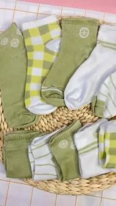 Kaus Kaki Motif & Karakter: Pilihan Terbaik untuk Anda