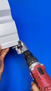 Đầu máy cắt tôn nối máy khoan