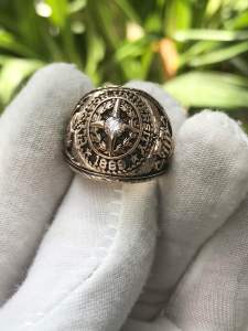 nhẫn Mỹ 1889 hội đồng vàng