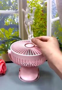 Small Fan พัดลมพกพา แรงลม 5 ระดับ แบบหนีบได้ แขวนได้ไฟกลางคืนปรับมุมได้ 720°ฟรี