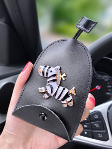 QIANXIANG | Large Capacity Car Key Organizer with Pull-out Design