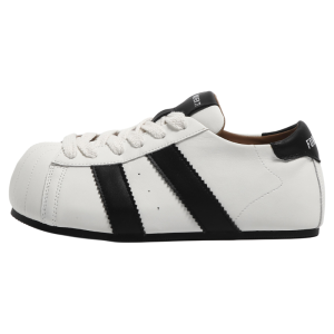 Forever 21 | Charming Big Head Training Shoes Inner Height Increasing Design